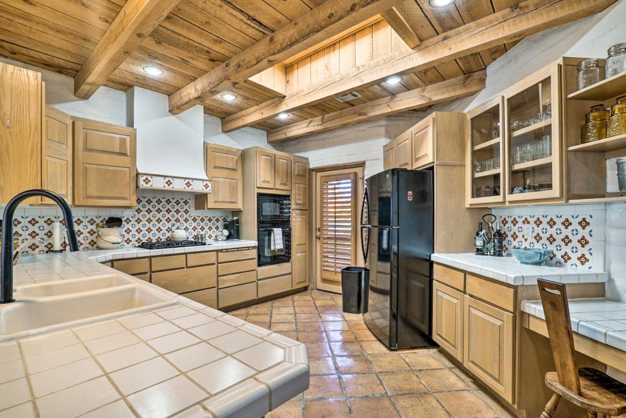 Las Cruces Home La Casa Blanca With Courtyard Exterior photo