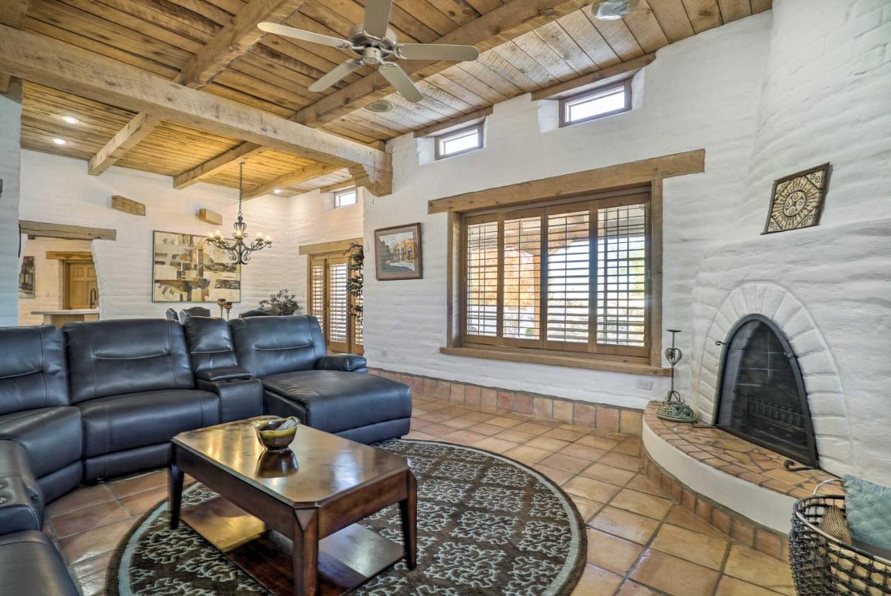 Las Cruces Home La Casa Blanca With Courtyard Exterior photo