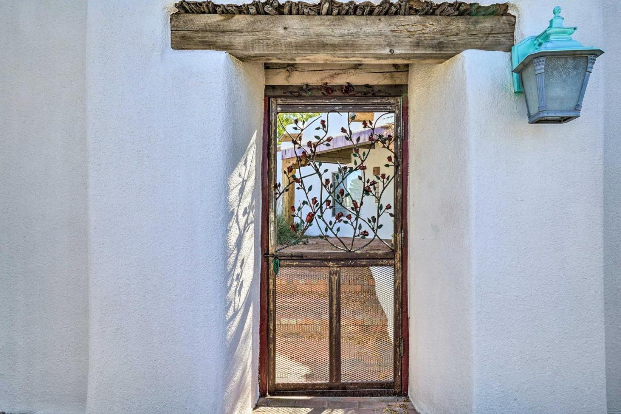 Las Cruces Home La Casa Blanca With Courtyard Exterior photo
